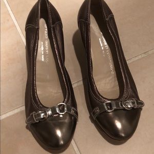 Agl low pumps great condition.